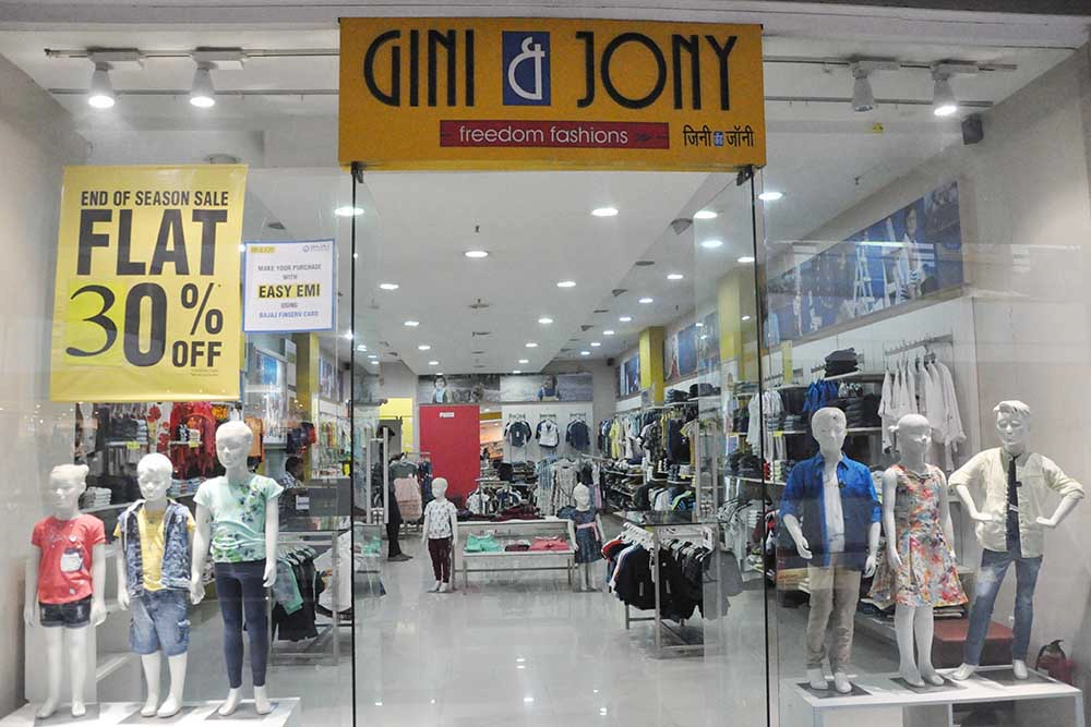 Gini jony store at kumar pacific